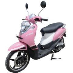 Pembe motorlu Scooter